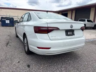 Volkswagen Jetta 2019 S 4dr Sedán 8A