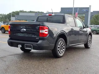 Ford Maverick 2023 AWD Lariat 4dr SuperCrew 4.5 ft. SB