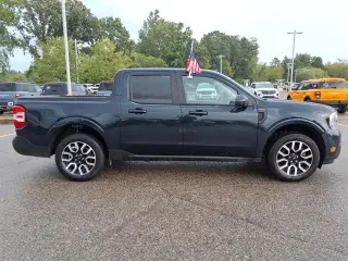 Ford Maverick 2023 AWD Lariat 4dr SuperCrew 4.5 ft. SB
