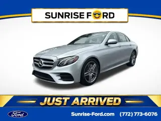 Mercedes-Benz Clase E 2019 E 300 4dr Sedán