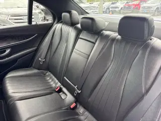 Mercedes-Benz Clase E 2019 E 300 4dr Sedán