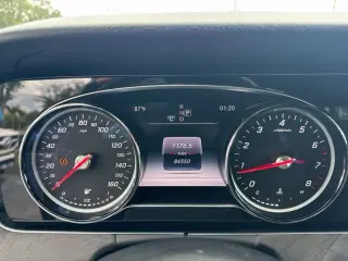 Mercedes-Benz Clase E 2019 E 300 4dr Sedán