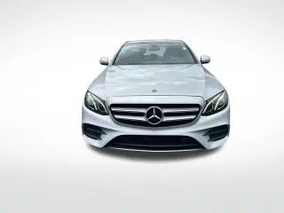 Mercedes-Benz Clase E 2019 E 300 4dr Sedán
