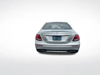 Mercedes-Benz Clase E 2019 E 300 4dr Sedán