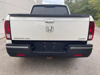Honda Ridgeline 2017 AWD RTL-E 4dr Crew Cab 5.3 ft. SB