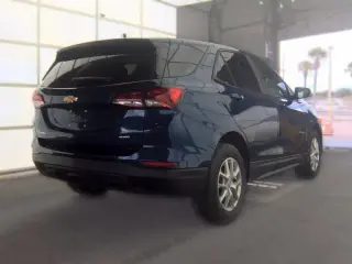 Chevrolet Equinox 2022 4x4 LS 4dr SUV w/1LS