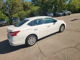 Nissan Sentra 2019 S sedán 4 puertas 6M