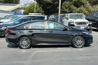 Kia Forte 2023 GT-Line 4dr Sedán
