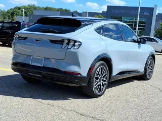 Ford Mustang Mach-E 2024 AWD Premium 4dr SUV
