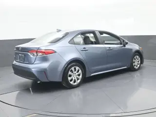 Toyota Corolla 2024 LE 4dr Sedán