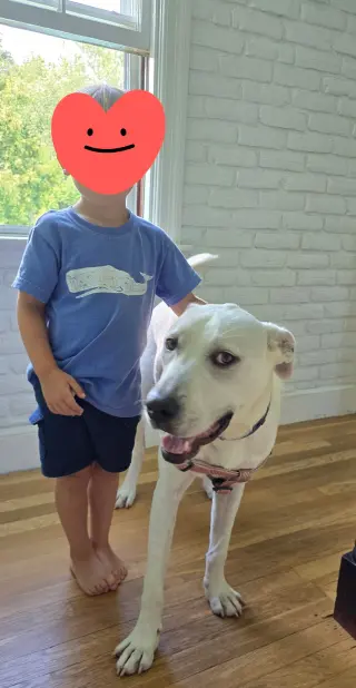 DELILAH LUVS KIDS!