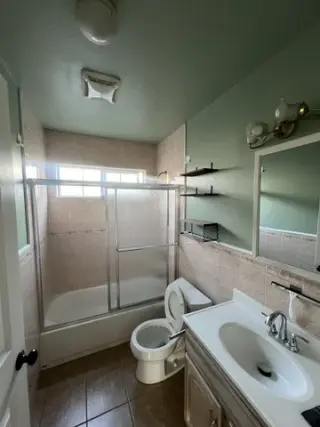 Unidad: 2 recamaras, 1 baño