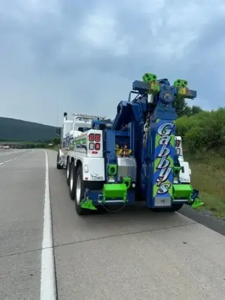 🔥 HEAVY DUTY TOWING