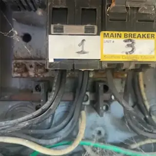 ⚡ Electricista Profesional en California