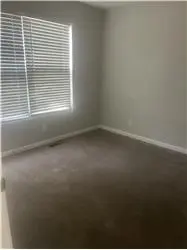 Propiedad de alquiler con 3 dormitorios y 2 baños en Burlington