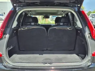 Volvo XC90 2024 4x4 B6 Plus Bright Theme 7-Pasajeros 4p SUV