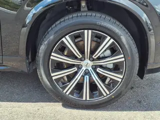 Volvo XC90 2024 4x4 B6 Plus Bright Theme 7-Pasajeros 4p SUV