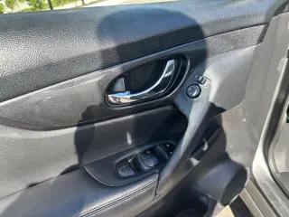Nissan Rogue 2017 SV 4p Crossover