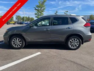 Nissan Rogue 2017 SV 4p Crossover