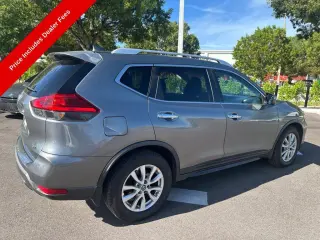 Nissan Rogue 2017 SV 4p Crossover