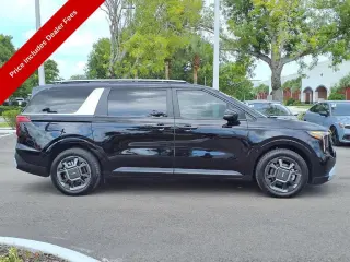 Kia Carnival Híbrido 2025 EX 4p Minivan