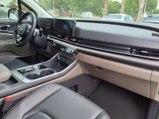 Kia Carnival Híbrido 2025 EX 4p Minivan