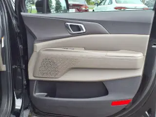 Kia Carnival Híbrido 2025 EX 4p Minivan