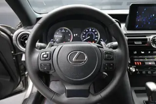 Lexus IS 300 2021 4dr Sedán
