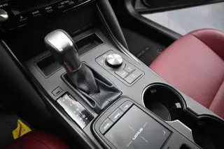 Lexus IS 300 2021 4dr Sedán