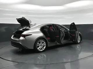 Lexus IS 300 2021 4dr Sedán