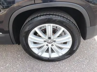Volkswagen Tiguan 2012 LE 4p SUV