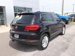 Volkswagen Tiguan 2012 LE 4p SUV