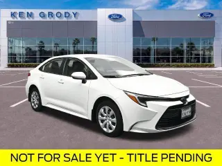 Toyota Corolla Hybrid 2025 LE 4dr Sedan