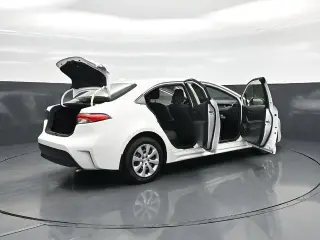 Toyota Corolla Hybrid 2025 LE 4dr Sedan