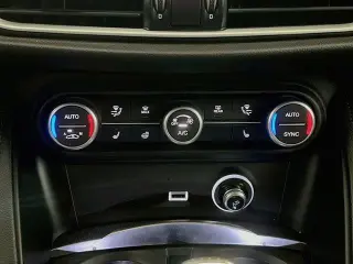 Alfa Romeo Stelvio 2022 AWD Ti 4dr Crossover