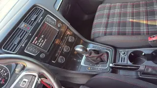 Volkswagen Golf GTI 2017 S 4p Hatchback 6A