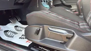 Volkswagen Golf GTI 2017 S 4p Hatchback 6A