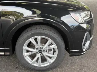 Audi Q3 2024 AWD quattro S line Premium 45 TFSI 4dr SUV