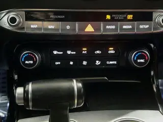 Kia Stinger 2022 GT1 4p Sedan