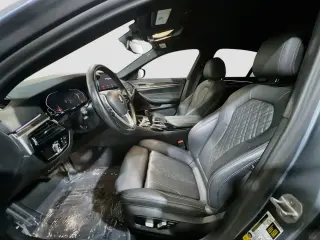 Serie 5 BMW 2021 530i Sedán 4p