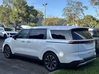 Kia Carnival 2024 EX 4p Mini-Van