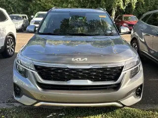 Kia Seltos 2023 S 4p SUV