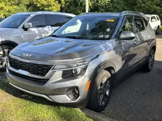 Kia Seltos 2023 S 4p SUV