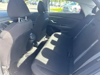Hyundai ELANTRA 2025 SEL Conveniencia 4p Sedan