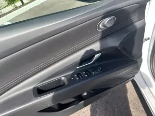 Hyundai ELANTRA 2025 SEL Conveniencia 4p Sedan