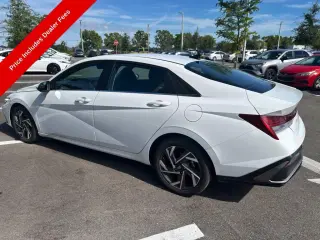 Hyundai ELANTRA 2025 SEL Conveniencia 4p Sedan