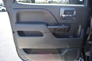 GMC Sierra 1500 2015 4x4 Denali 4p Puerta de Tripulacion 5.8 ft. CB