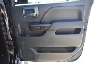 GMC Sierra 1500 2015 4x4 Denali 4p Puerta de Tripulacion 5.8 ft. CB