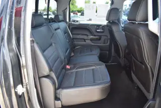 GMC Sierra 1500 2015 4x4 Denali 4p Puerta de Tripulacion 5.8 ft. CB