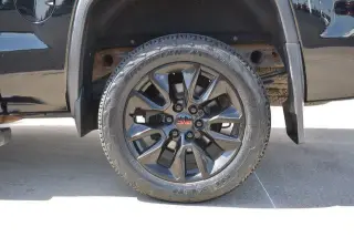 GMC Sierra 1500 2015 4x4 Denali 4p Puerta de Tripulacion 5.8 ft. CB